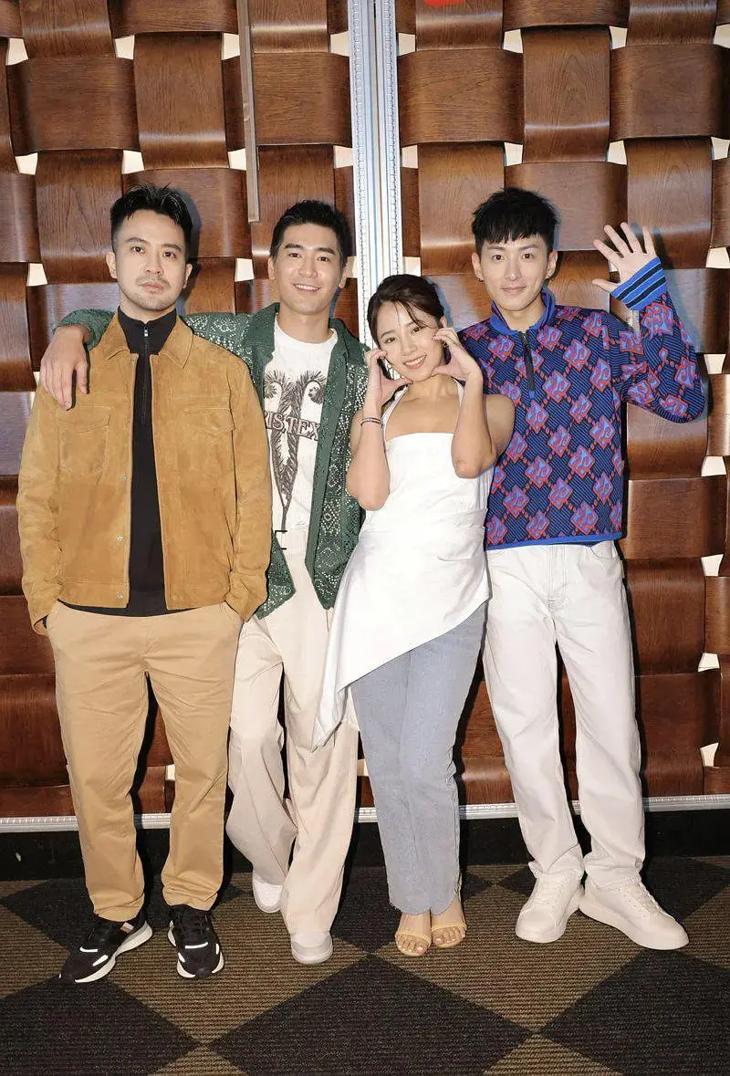 《恶灵世界》：挑战恐怖极限，探索人性深渊的惊悚之旅，你敢来吗？